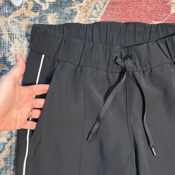 LULULEMON On the Right Track Pant Size 6 - Picture 4 of 14